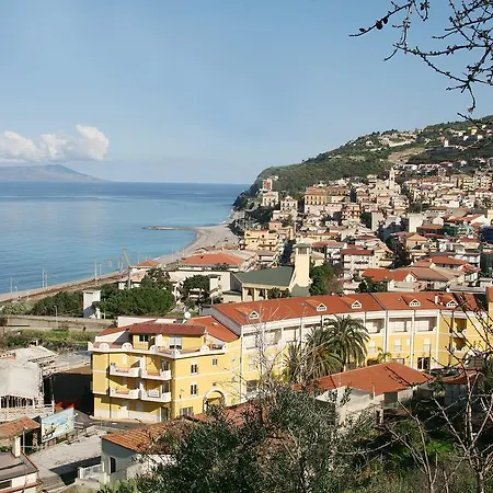Residence Gioiosa Marea شقة فندقية جويوزا ماريا