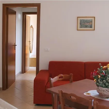 Residence Gioiosa Marea شقة فندقية *