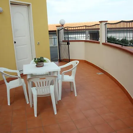 Residence Gioiosa Marea جويوزا ماريا