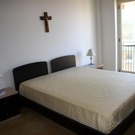 Residence Gioiosa Marea *